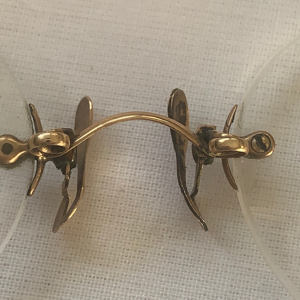 Rimless gold glasses